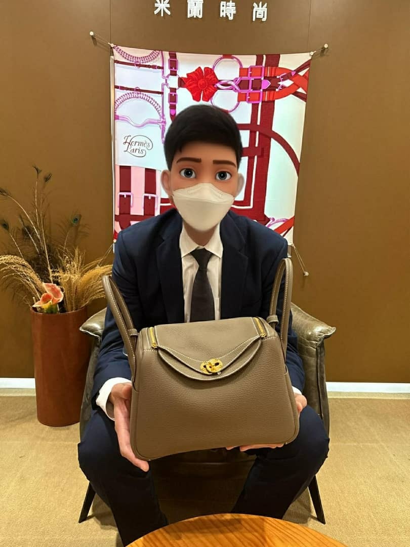 【 感謝支持 】愛妻號先生來買咗lindy 26大象金🐘🔑 係送比太太嘅禮物🎁 先生好眼光👀 揀咗一隻人氣熱賣款🔥 相信太太收到會好感動💕 多謝你嘅支持與信任🫶💪