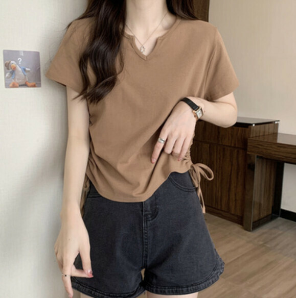 Summer small V-neck short drawstring short sleeve t (khaki) [size: S-L] [Contact customer service to confirm the shipping size after placing an order]