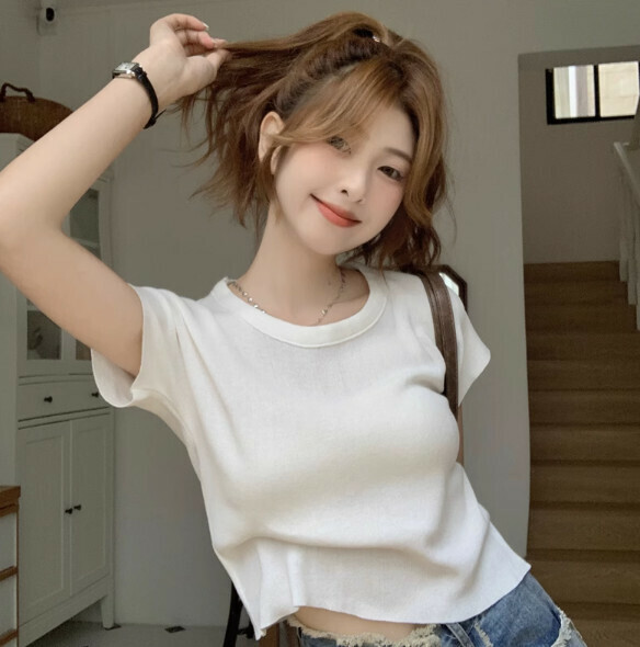 Summer Crew Neck Simple Knit (White) [One Size]