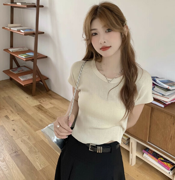 Summer round neck simple knit sweater (apricot) [one size]