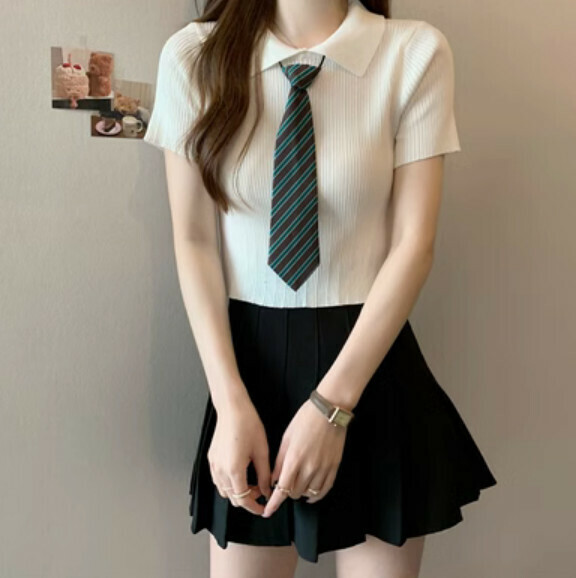 Summer polo neck short-sleeved knit sweater (white) [Size: S-L] [Contact customer service to confirm the shipping size after placing an order]