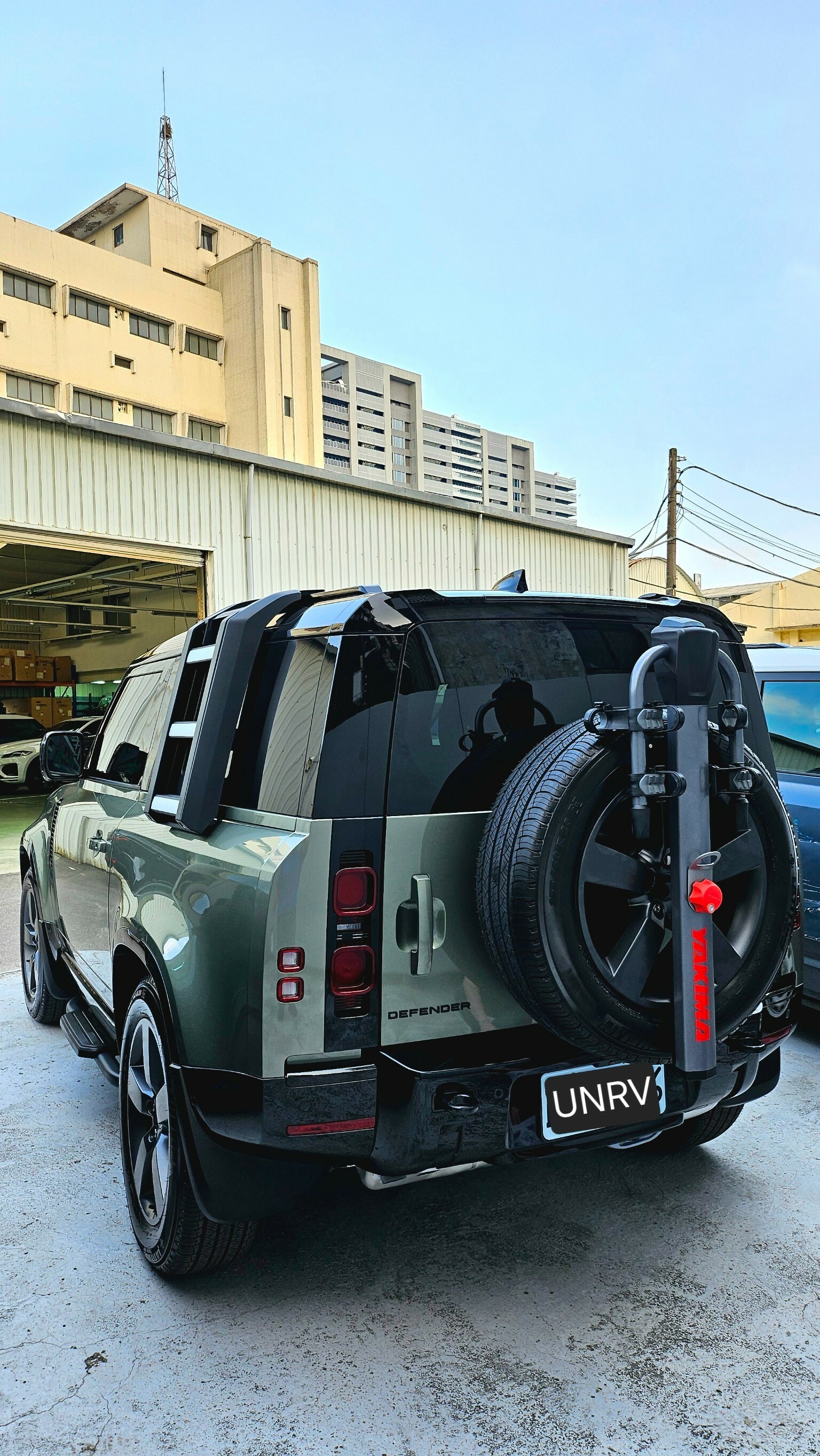 YAKIMA SpareRide備胎型自行車 單車架( Land Rover- DEFENDER)