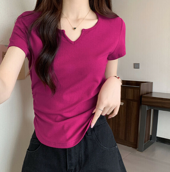 Summer small V-neck slim slim short-sleeved T (dragon fruit color) [Size: S-XL] [Contact customer service to confirm the shipping size after placing an order]