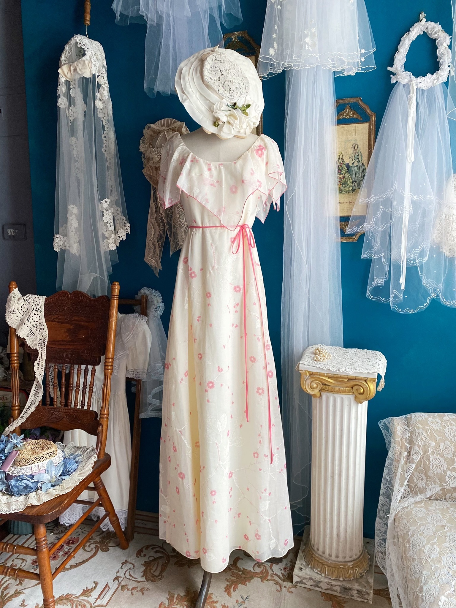 Vintage Dress/古著粉色刺繡無袖斗篷洋裝