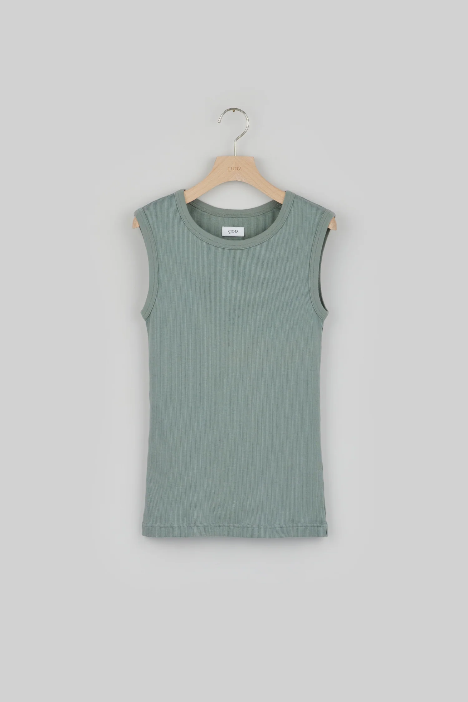 CIOTA RIBBED SLEEVELESS TOP (6色)