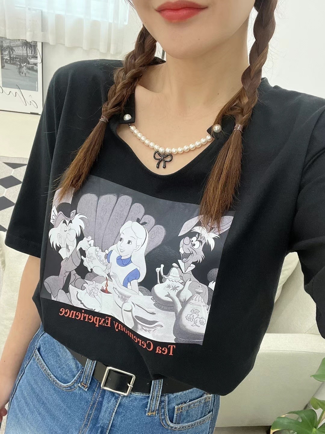 珍珠黑結掛飾艾莉絲T