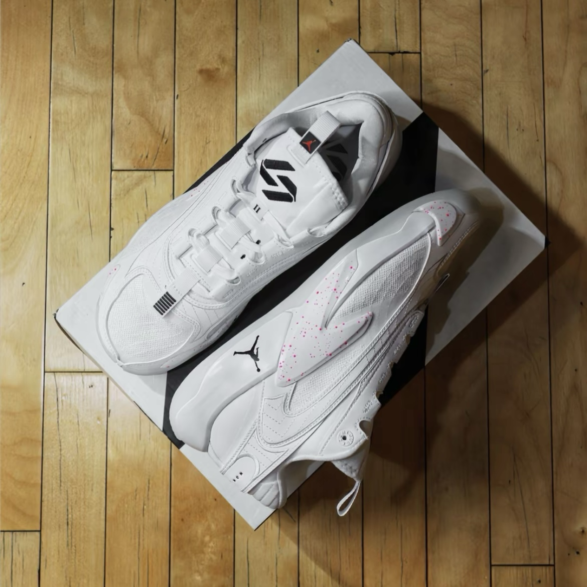 NIKE ルカ 2 PF LUKA 2 PF ホワイト 国内4月23日発売予定】 ナイキ ジョーダン ルカ 2 PFホワイト