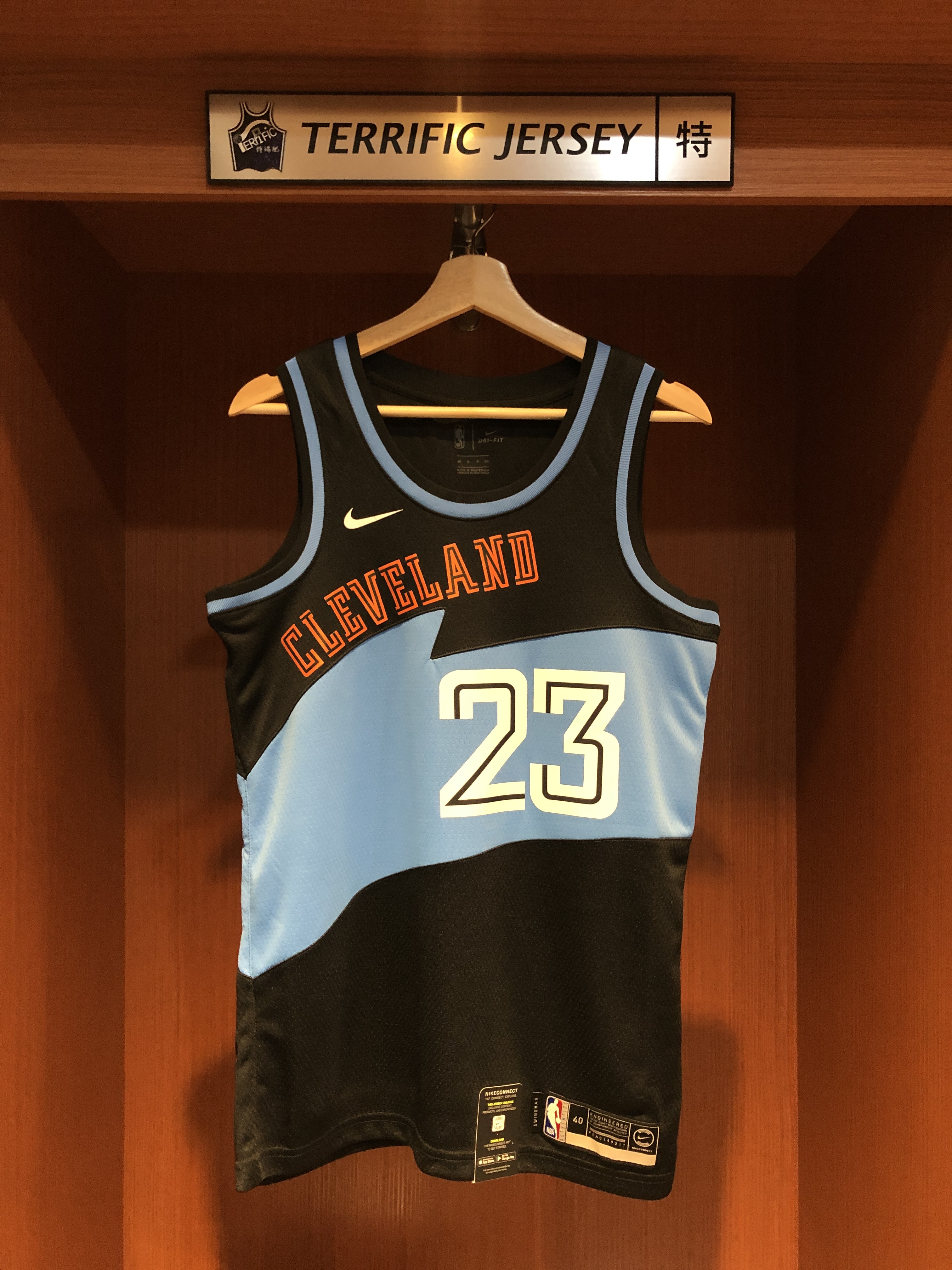 NBA球衣 Lebron James 克里夫蘭騎士復古黑 HWC Nike Swingman 球迷版 熱轉印 全新