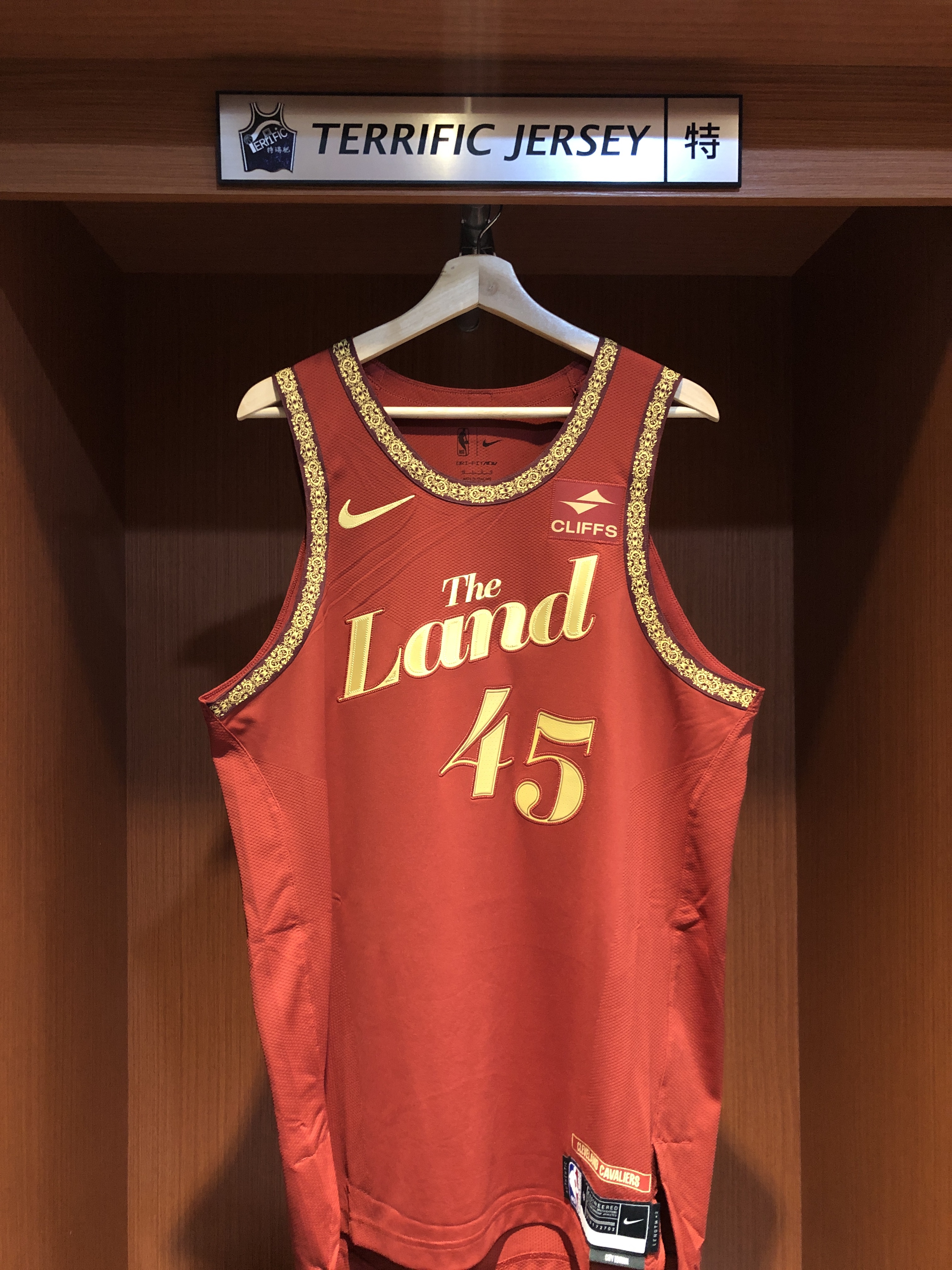 NBA球衣 Donovan Mitchell 克里夫蘭騎士城市 City Nike Authentic 球員版 電繡 含贊助商標 全新