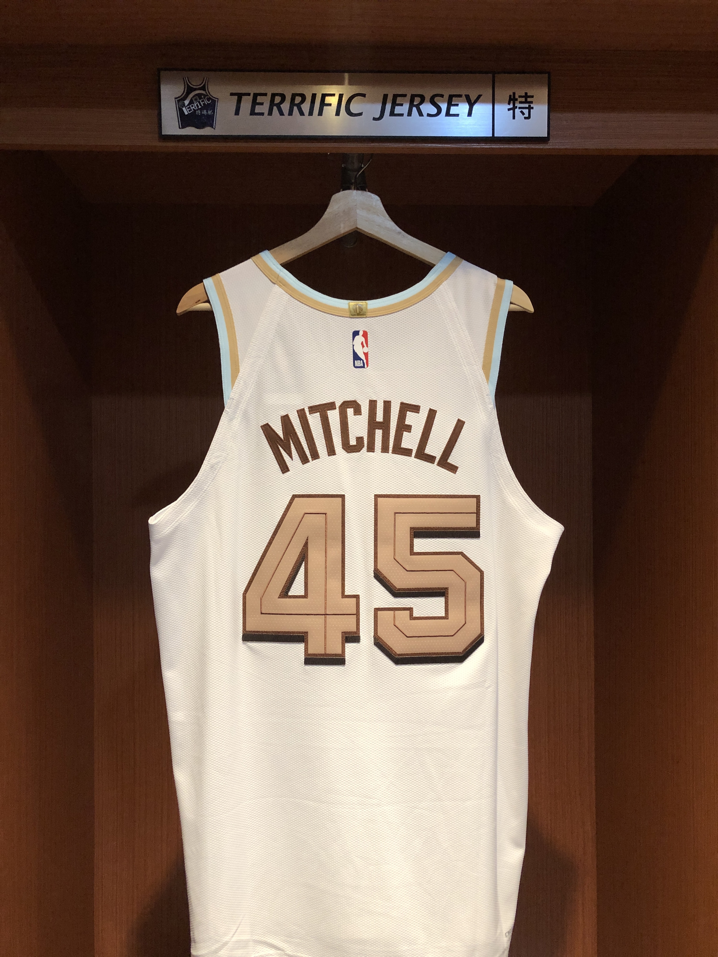 NBA球衣 Donovan Mitchell 克里夫蘭騎士城市 City Nike Authentic 球員版 電繡 含贊助商標 全新