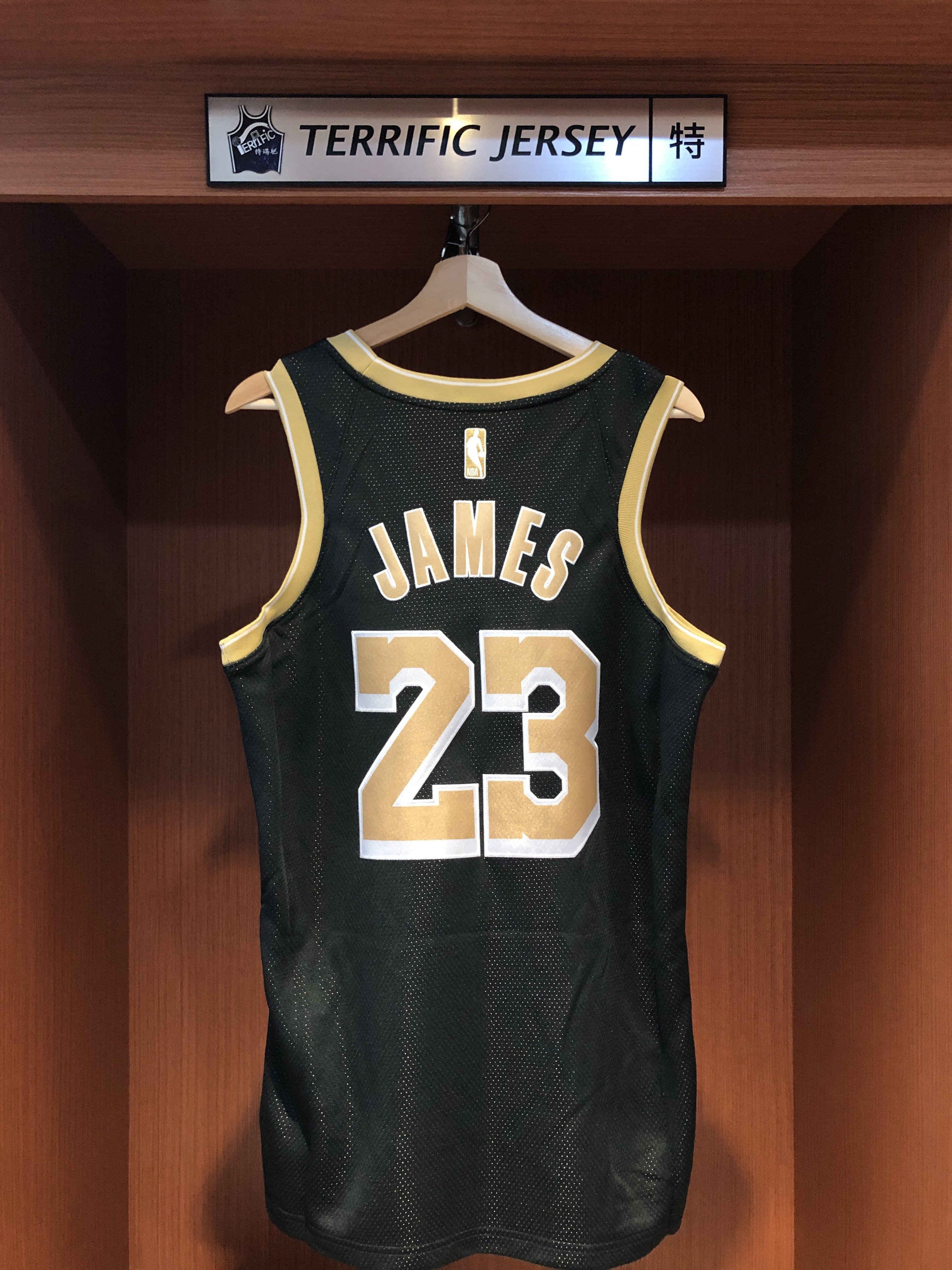 NBA球衣 Lebron James 洛杉磯湖人 MVP 黑金 Select Nike Swingman 球迷版 電繡 全新