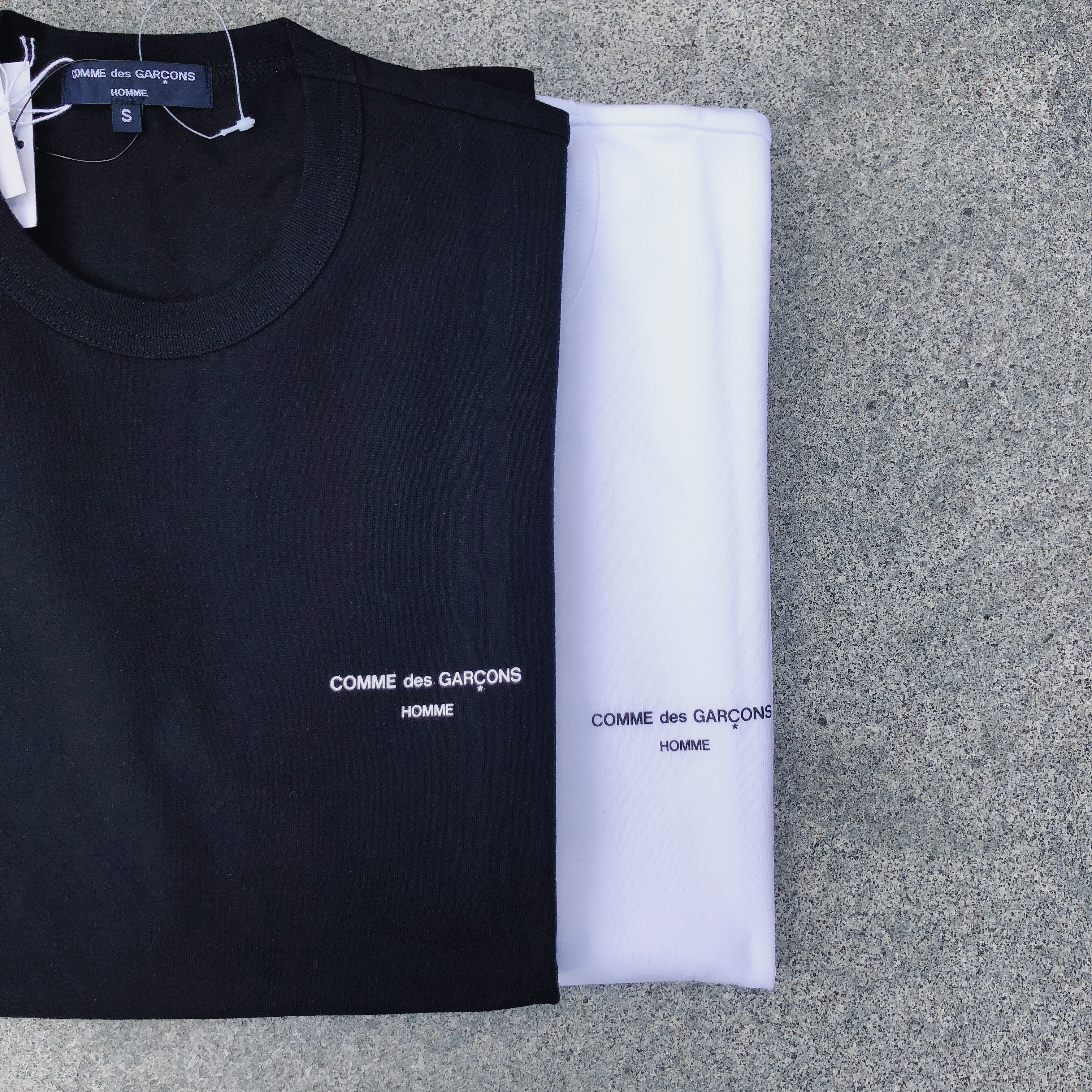 CDG Homme Te Shortslee