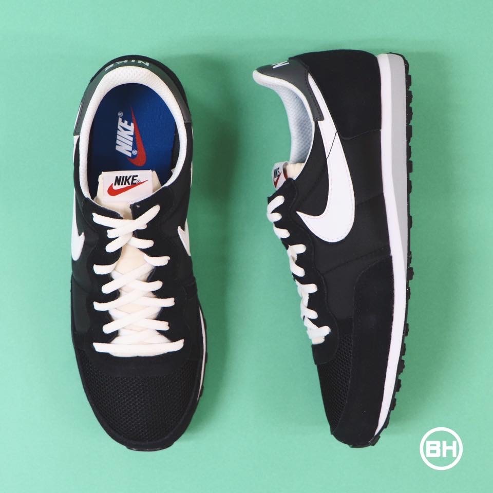 Nike Challenger Black