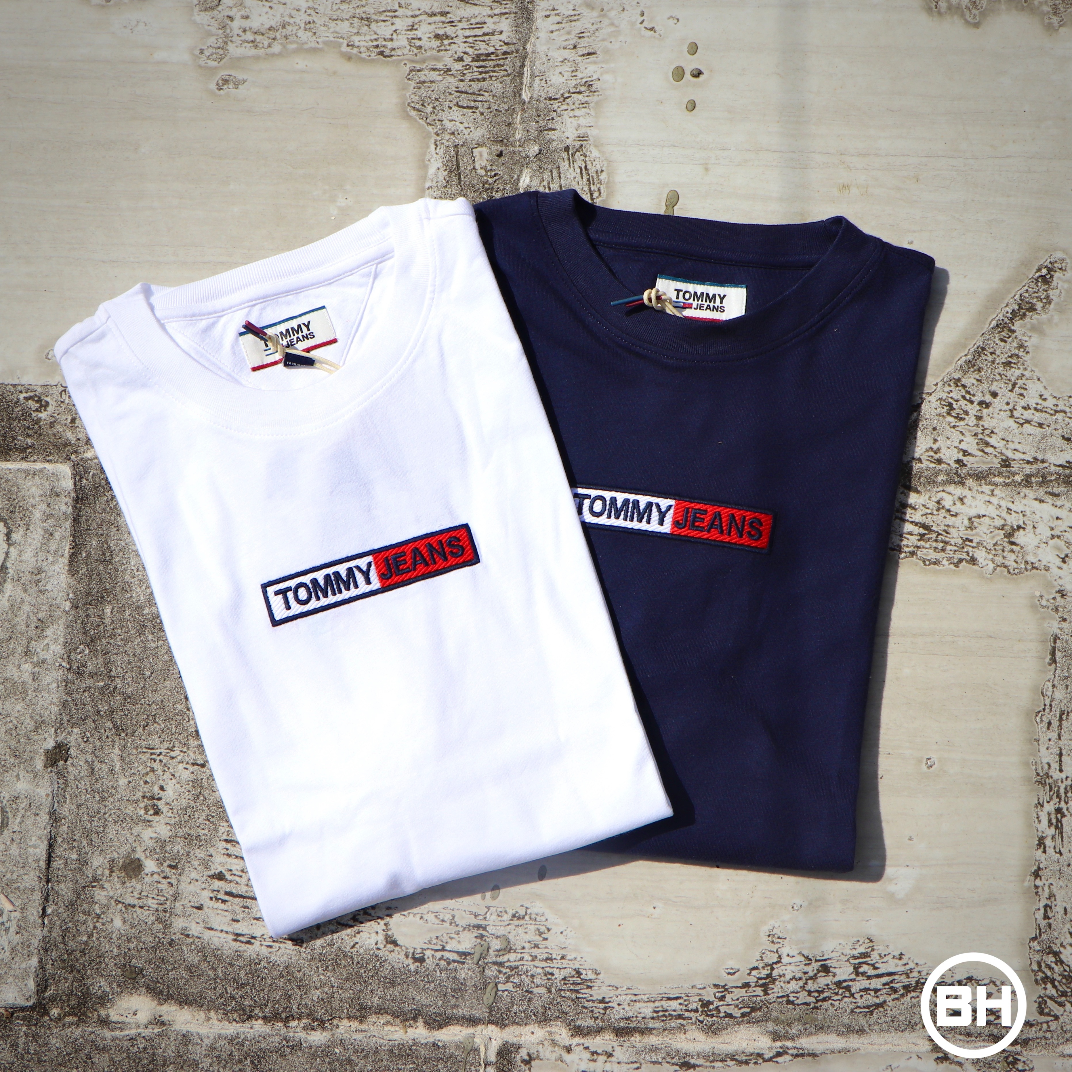 Tommy Hilfiger Embroidered Logo T-shirt