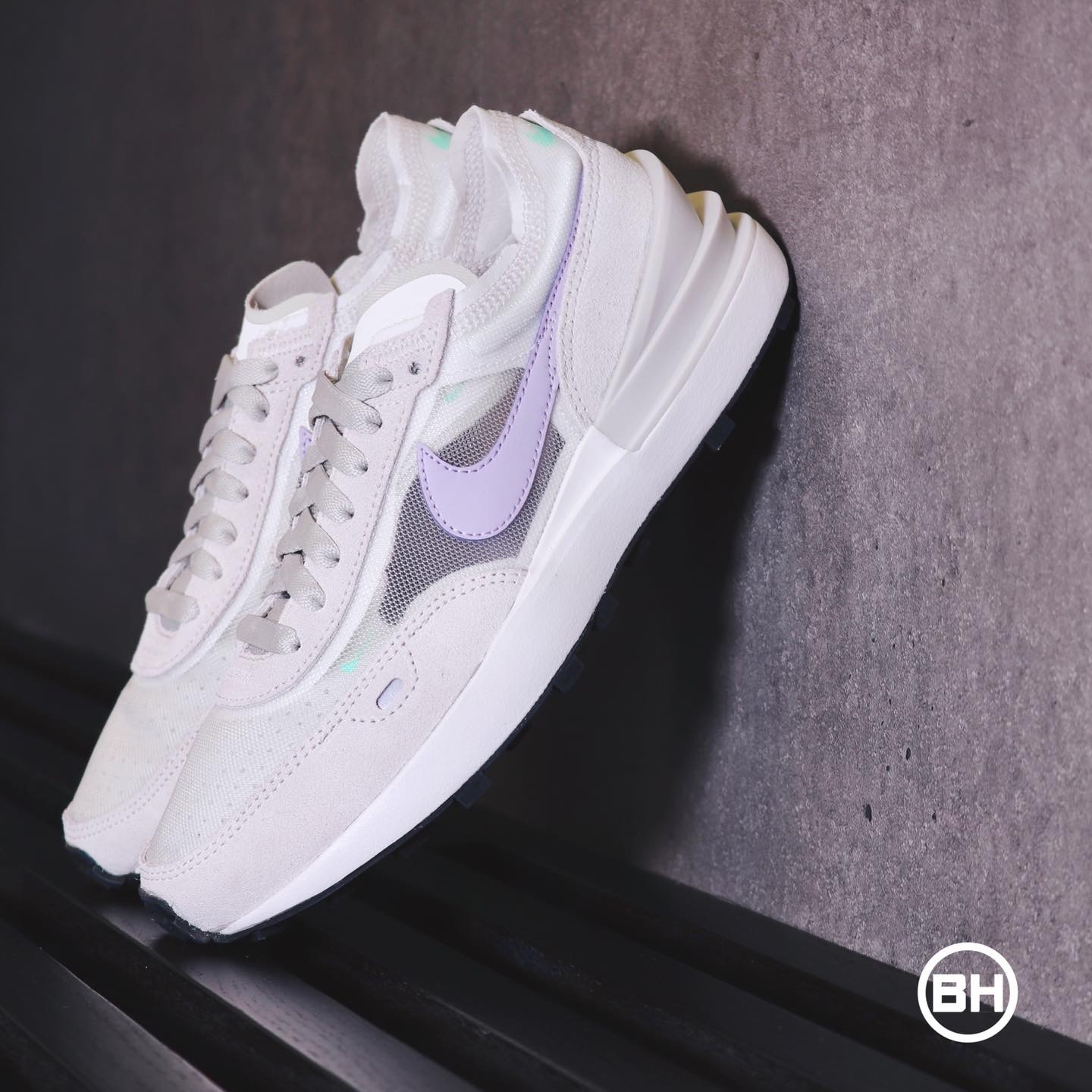 Nike Waffle One Summit White