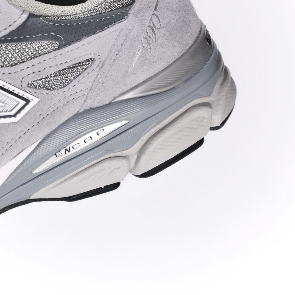 New Balance M990GY3 Grey