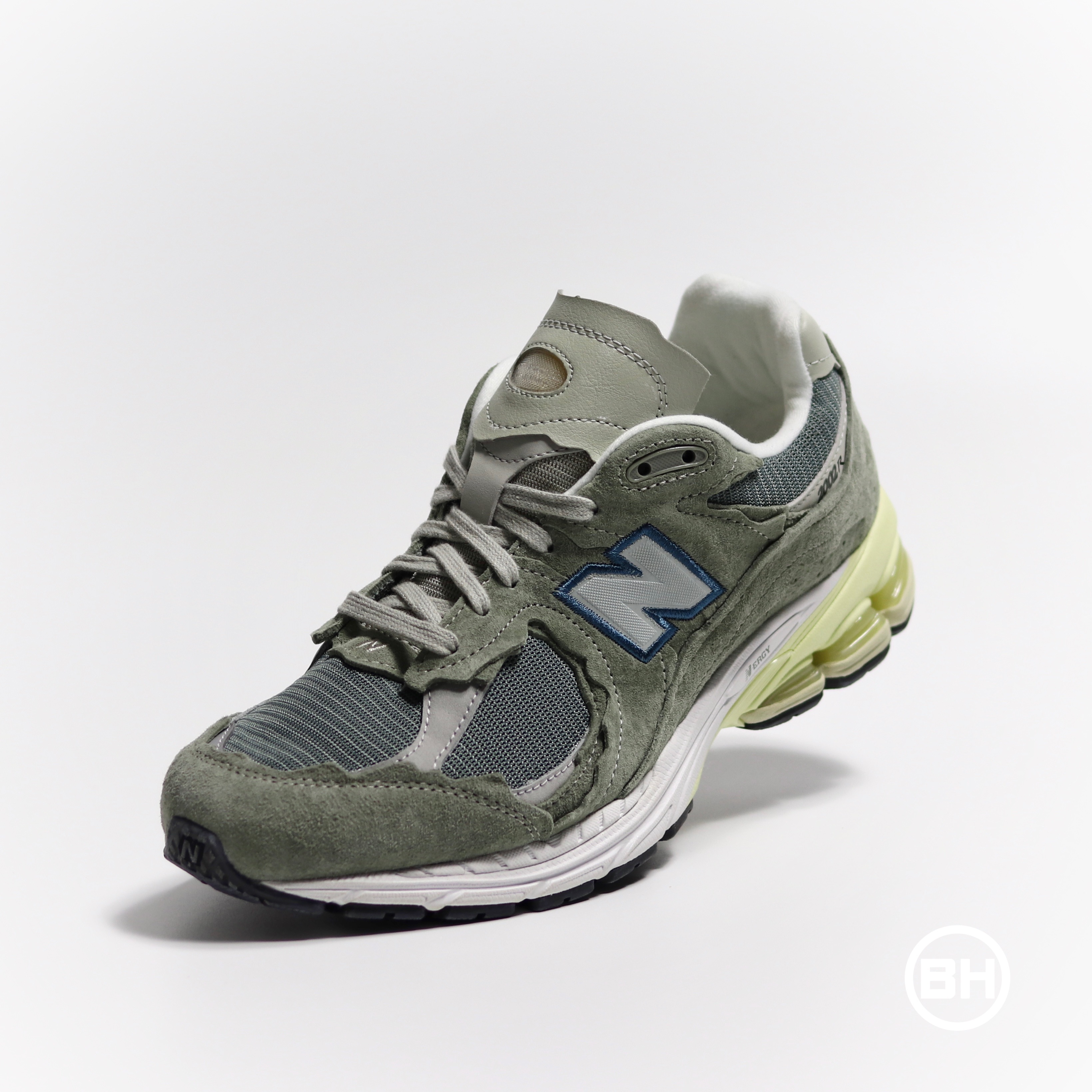 New Balance 2002R Protection Pack