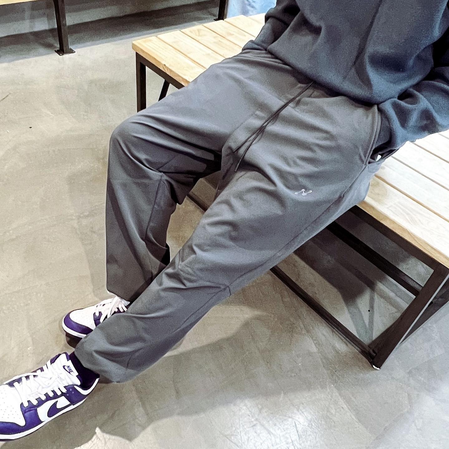 Nine Point Nine EM Relax Tech Jogger Pt