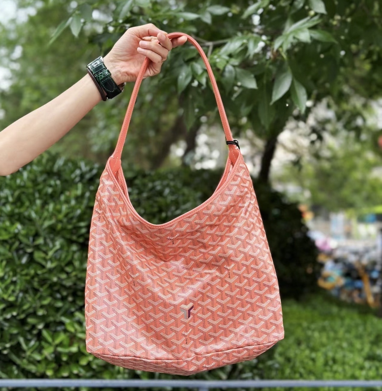 限量版粉紅G HOBO