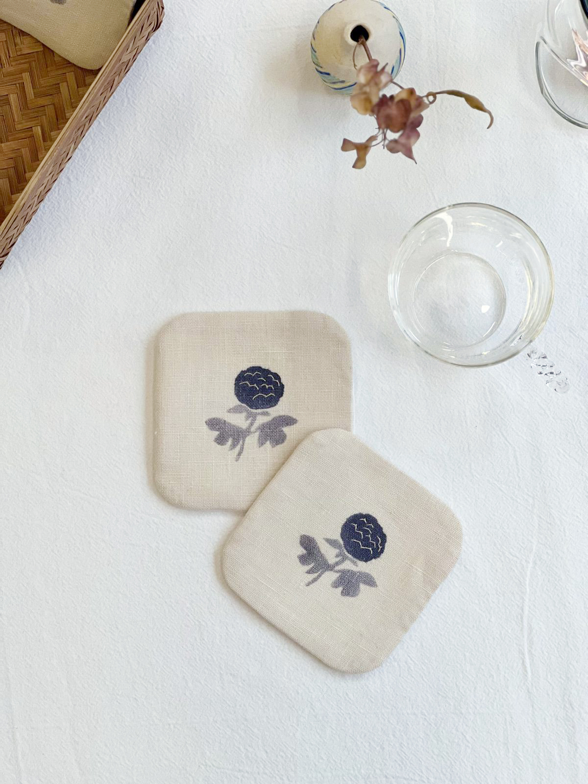 手工泥染 刺繡杯墊 迷你玫瑰｜Tomotake