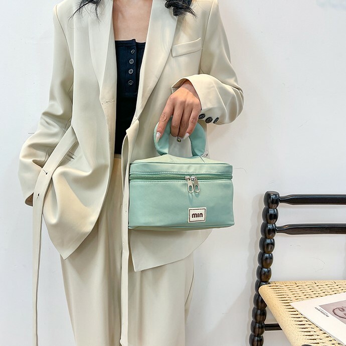 《4148》min多色系胖胖手提大容量化妝包