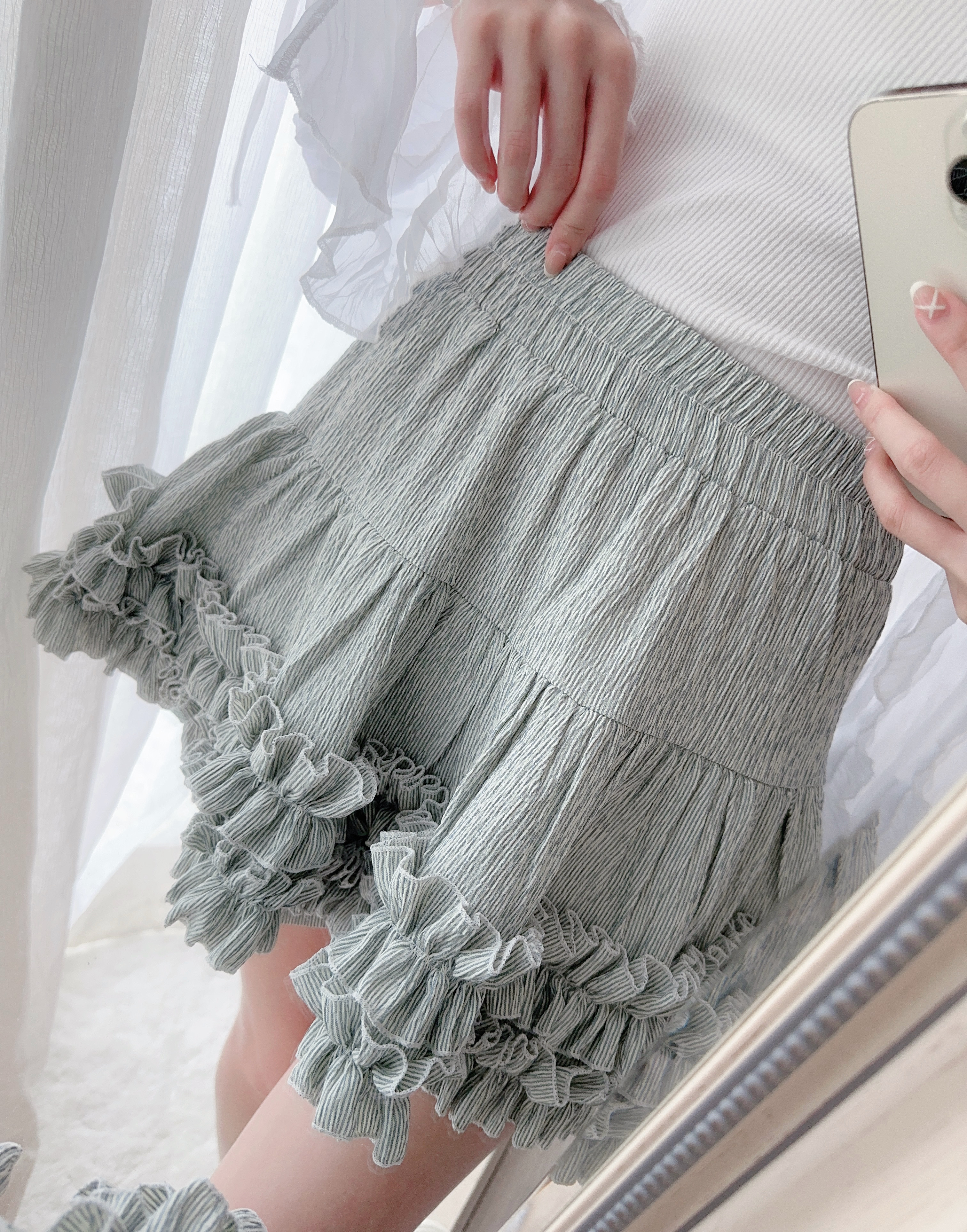 *MADE BY BJ2 SERIES* THE LAYERED RUFFLE WOOD GRAIN SKIRT IN MINT