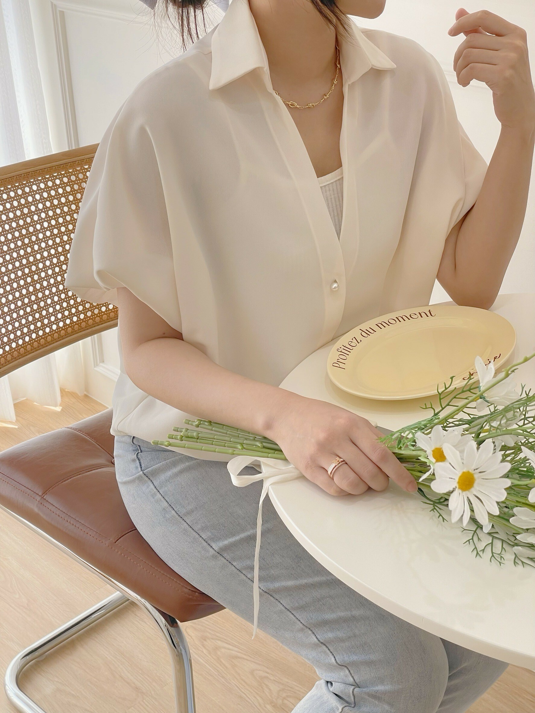 心機領口單扣襯