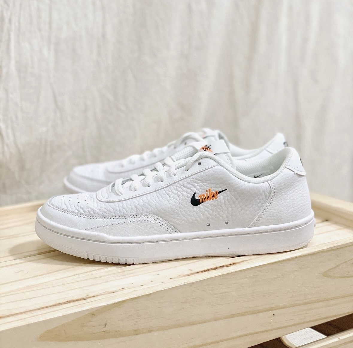 Nike Court Vintage Prm 全白 復古小標 荔枝皮 小白鞋 女款 CW1067-100/預購