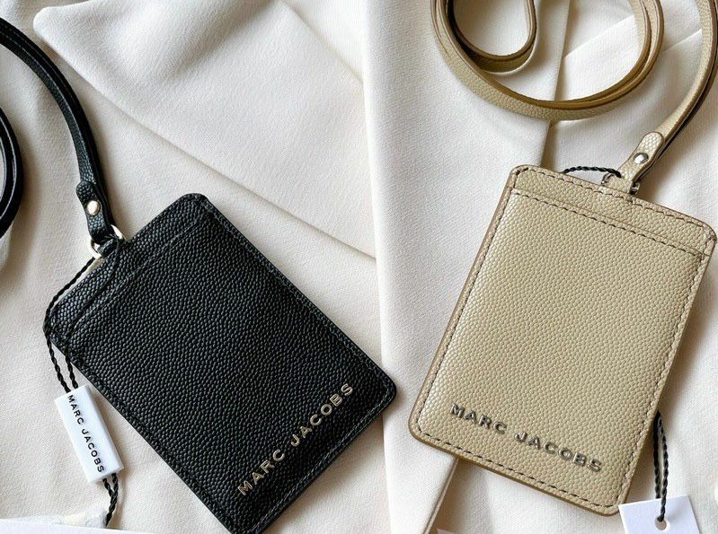 【現貨】Marc Jacobs L90153 掛頸卡套