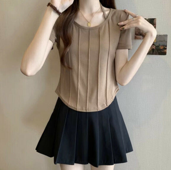Summer irregular short-sleeved T (coffee color) [Size: S-L] [Contact customer service to confirm the shipping size after placing an order]