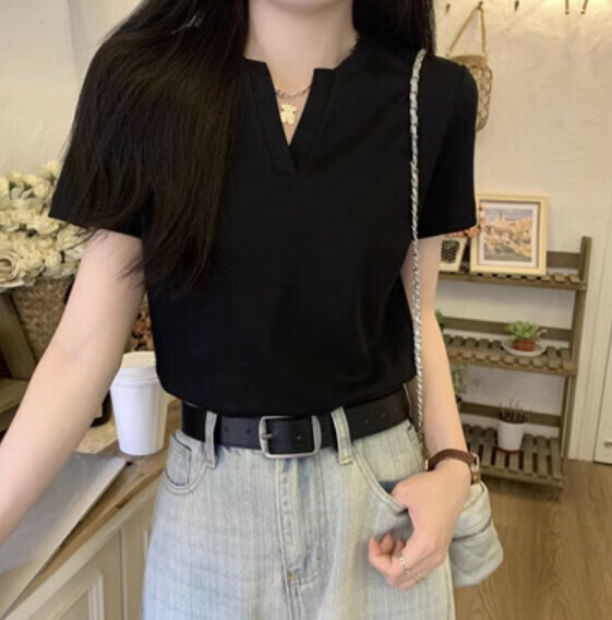 Summer Simple and Versatile V-neck T (Black) [Size: S-L] [Contact customer service to confirm the shipping size after placing an order]