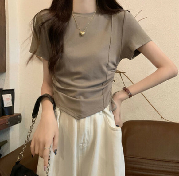 Summer irregular shoulder t (brown) [Size: S-XL] [Contact customer service to confirm the shipping size after placing an order]