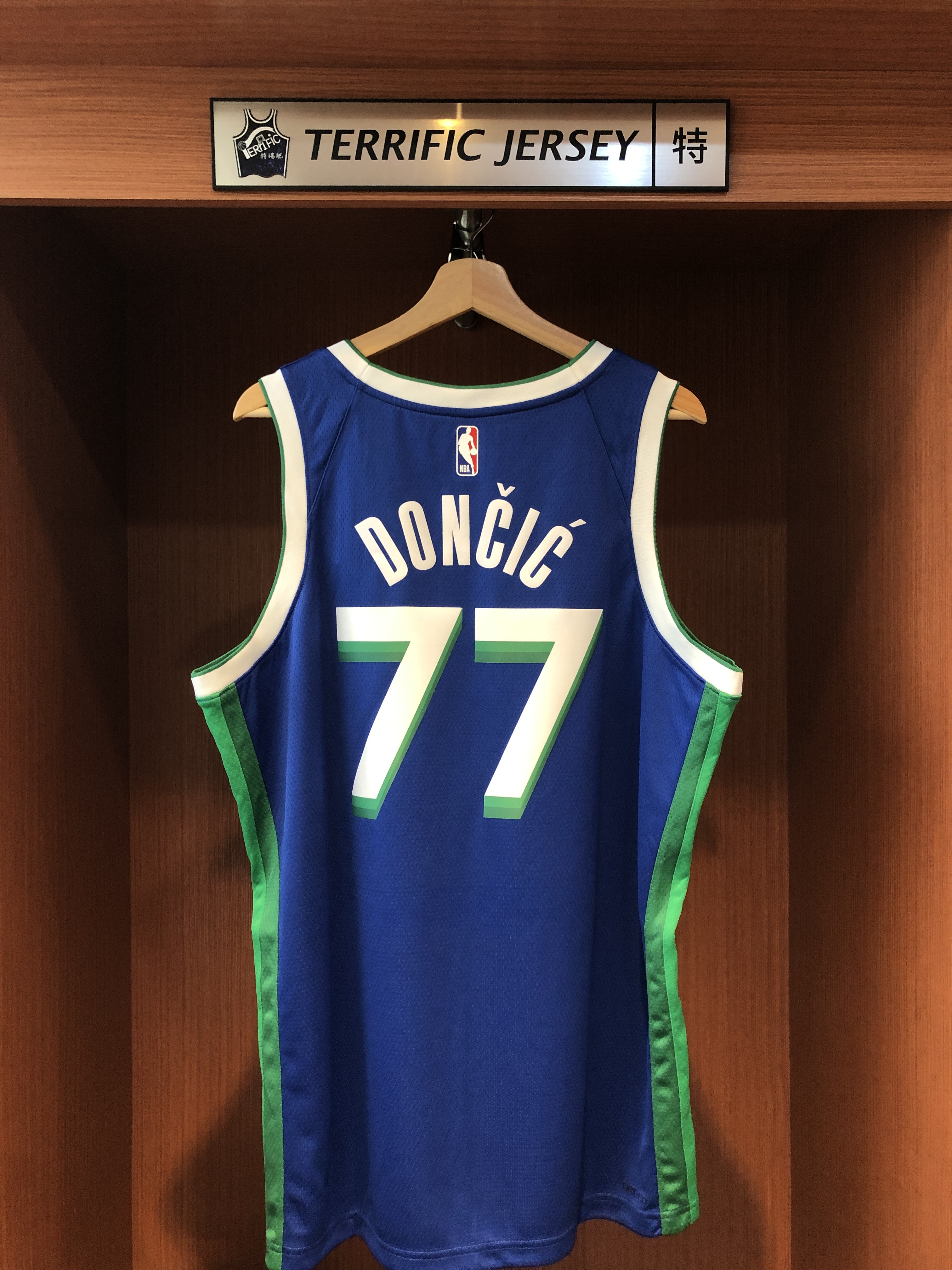 NBA球衣 Luka Doncic 達拉斯小牛城市 藍綠 City Nike Swingman 球迷版 熱轉印 含贊助商標 全新