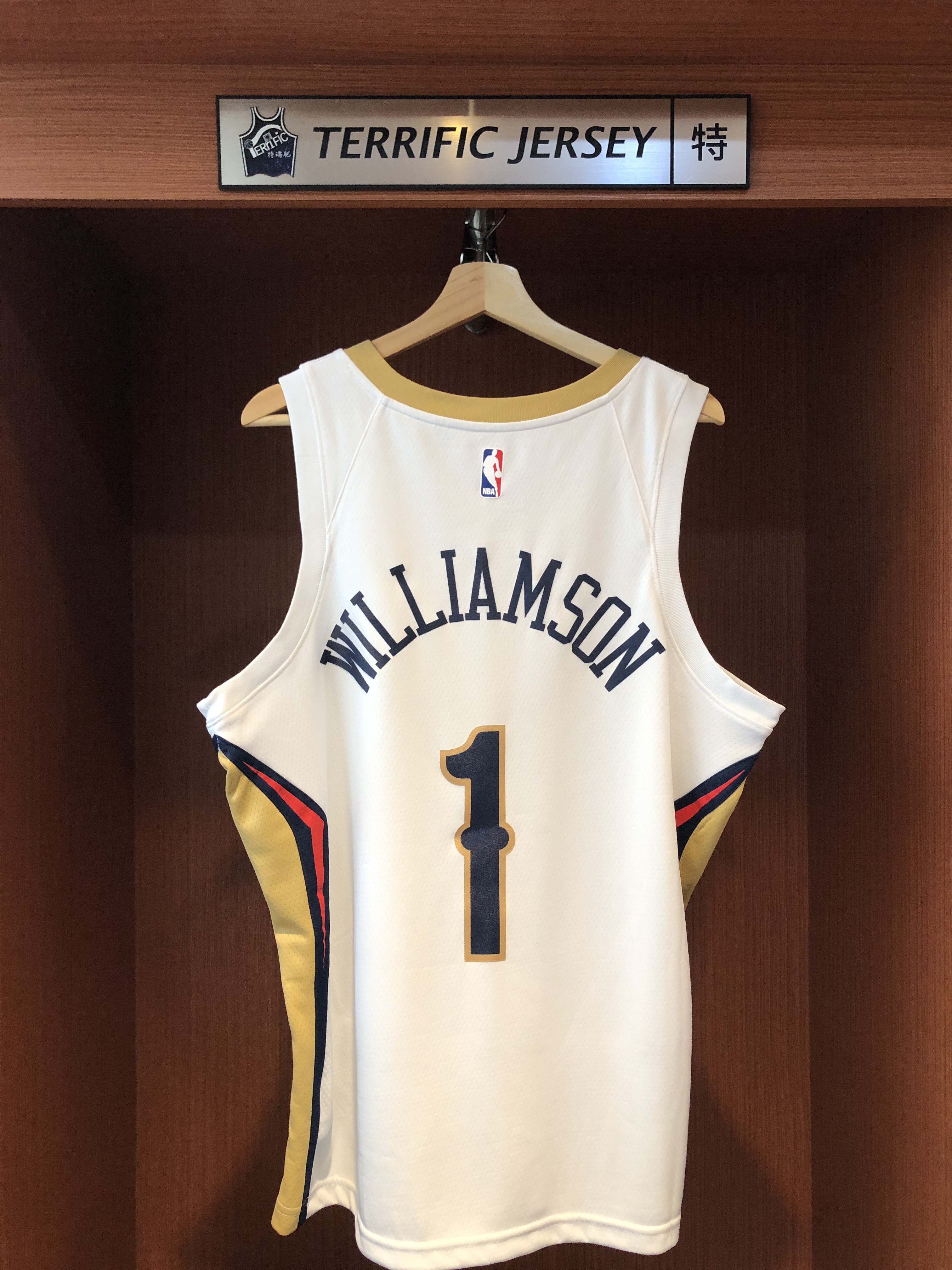 NBA球衣 Zion Williamson 紐澳良鵜鶘白 Association Nike Swingman 球迷版 熱轉印 含贊助商標 全新