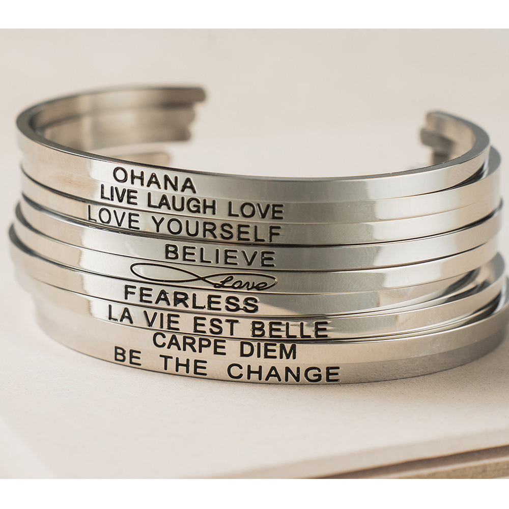 O'Pretty 歐沛媞 悄悄話 銀色手環 附絨布束口袋-多款