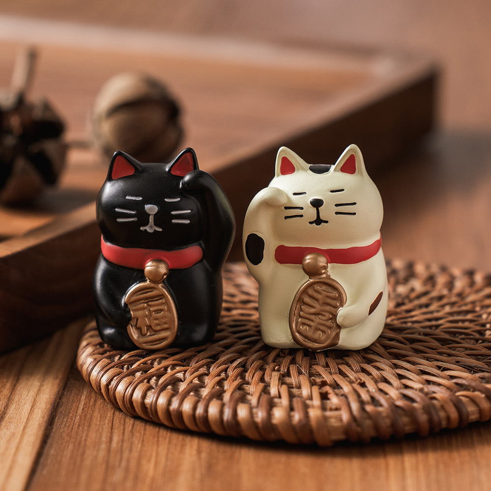 O'Pretty 歐沛媞 日式招財貓擺飾-(招財+納福) 附祝福鐵盒