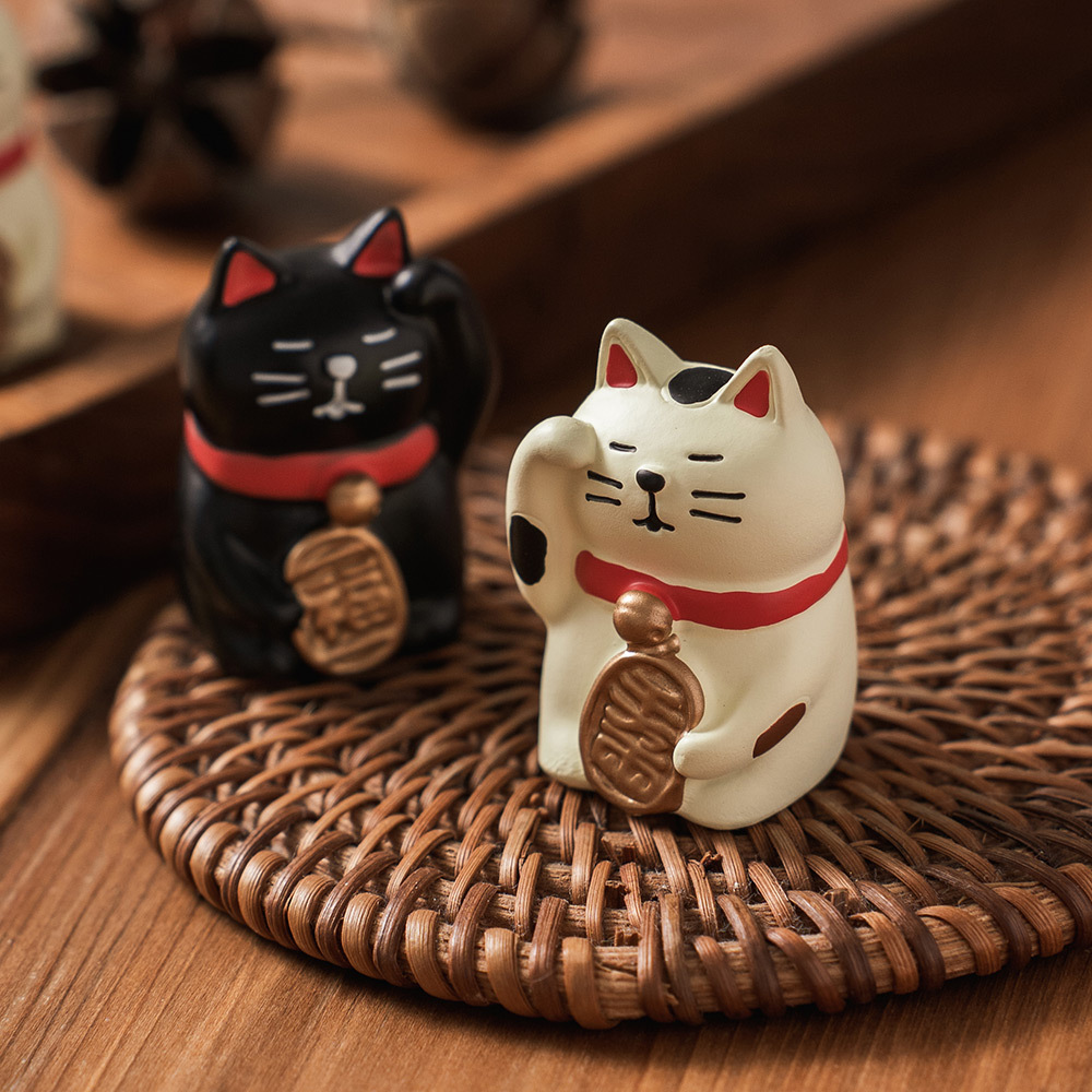 O'Pretty 歐沛媞 日式招財貓擺飾-(招財+納福) 附祝福鐵盒