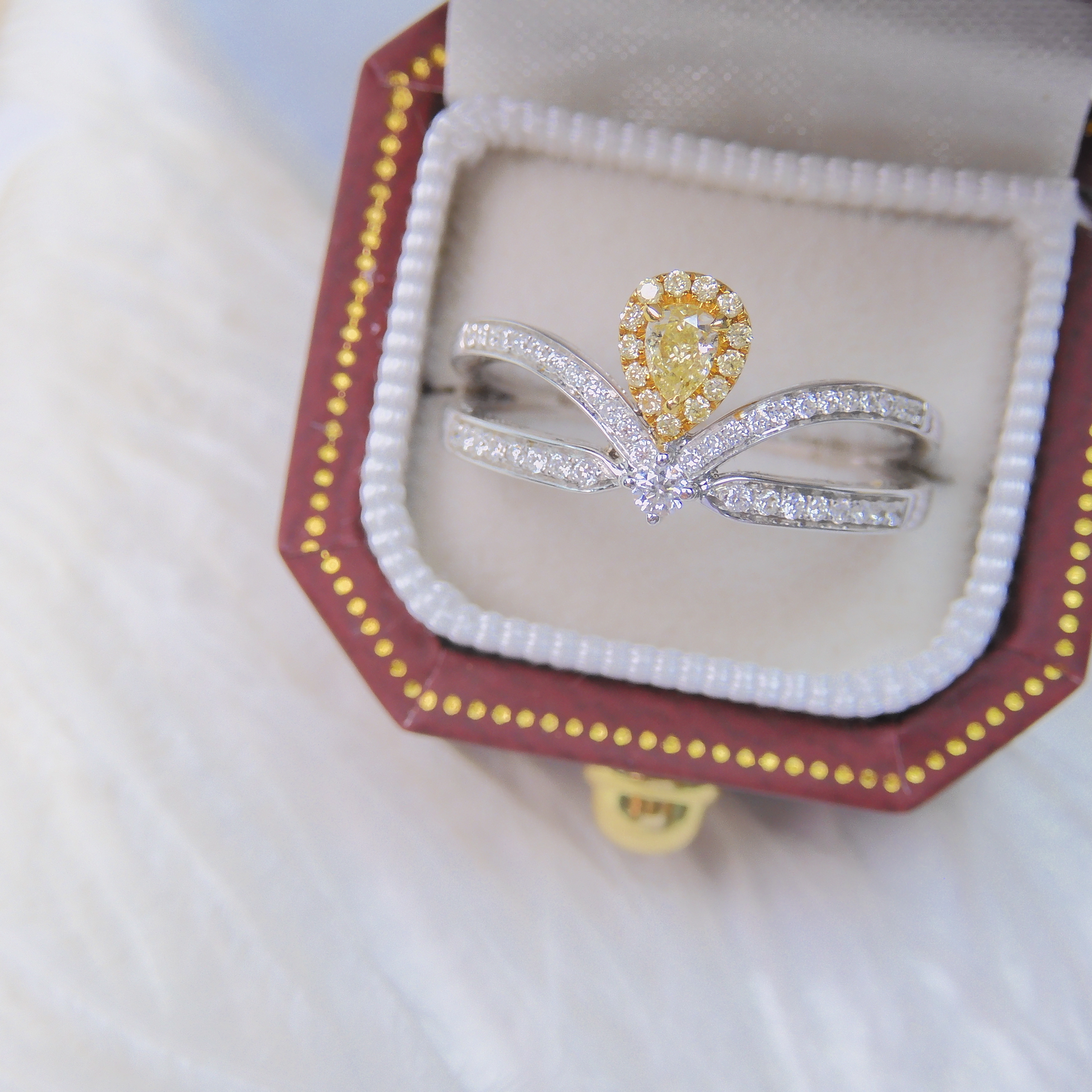 18K金 0.118ct 黃鑽戒指