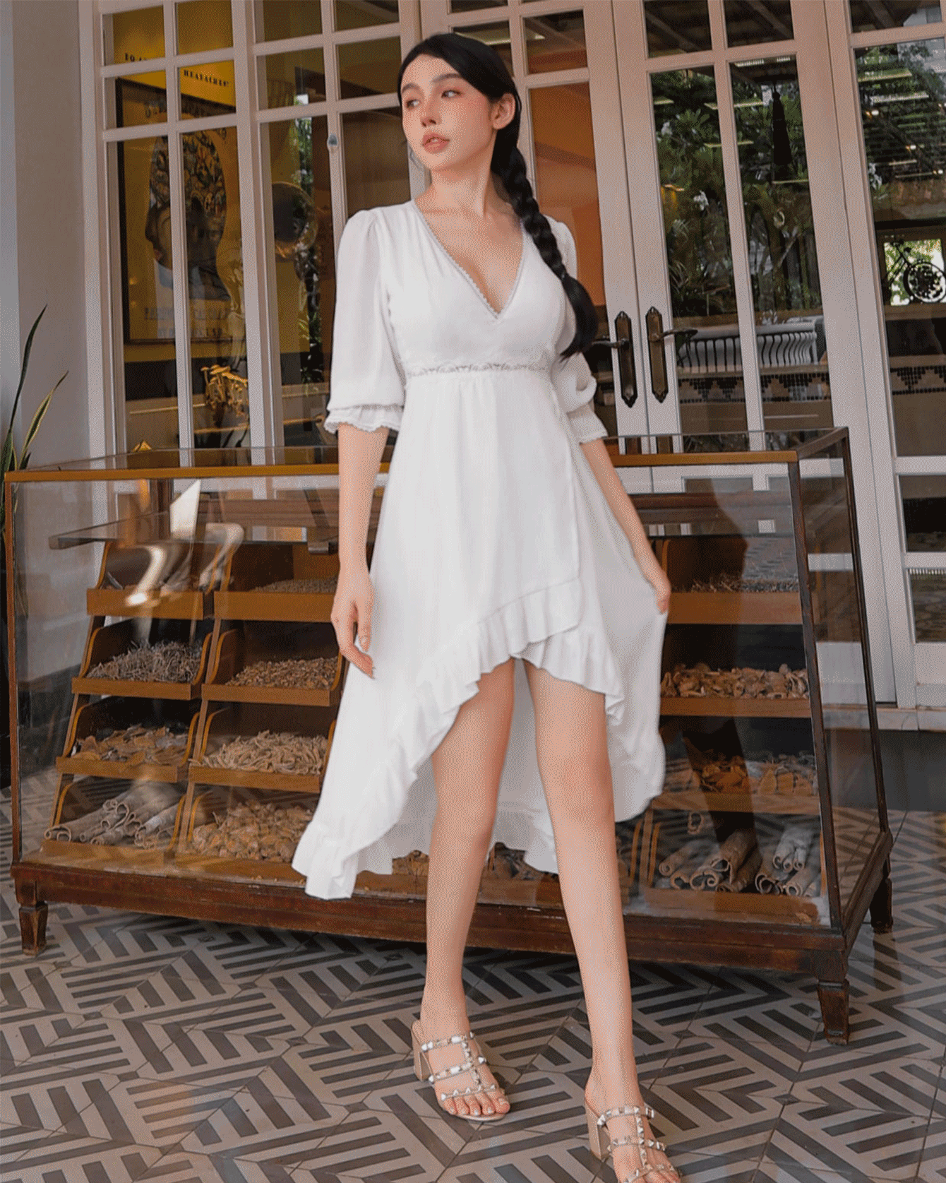 ⭒訂製-緹花美背開衩雪紡洋