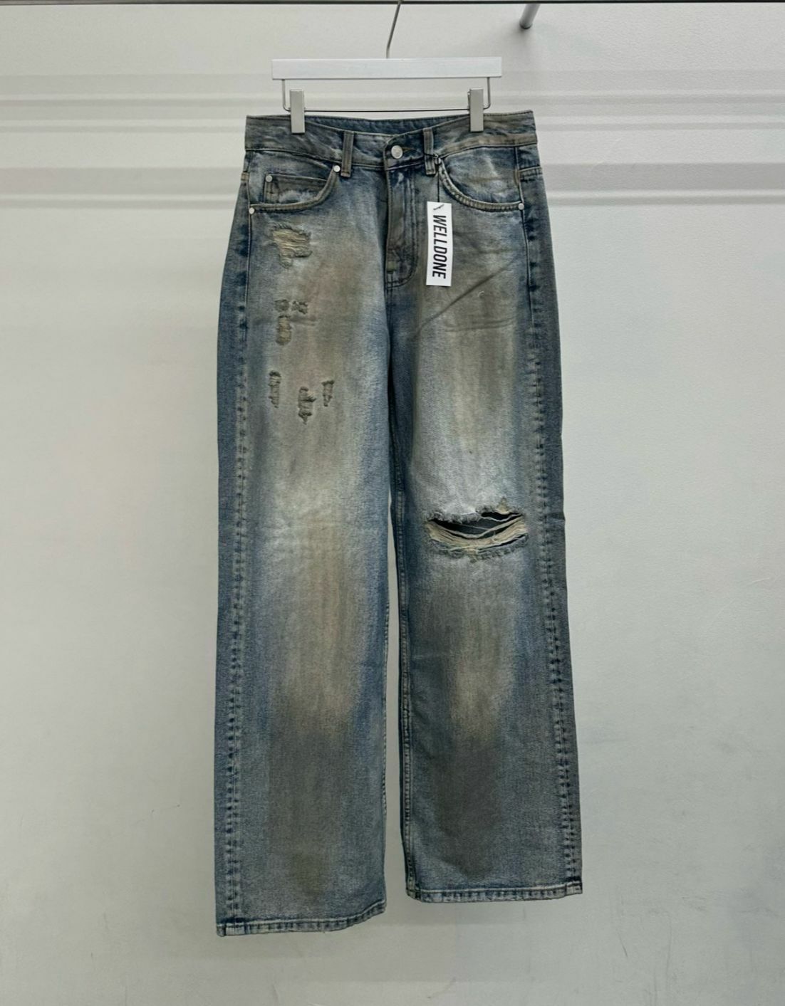 洗水破洞鬆身牛仔褲 WELL DONE-063J