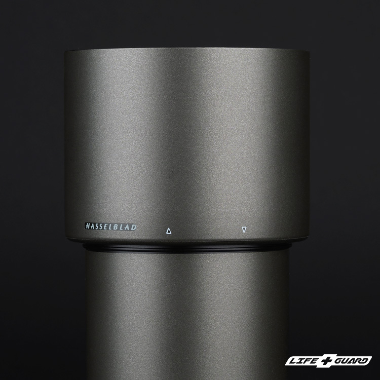 霧鈦黑貼膜質感特寫，LIFE+GUARD 設計風格