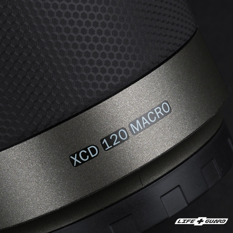 霧鈦黑貼膜質感特寫，LIFE+GUARD 設計風格