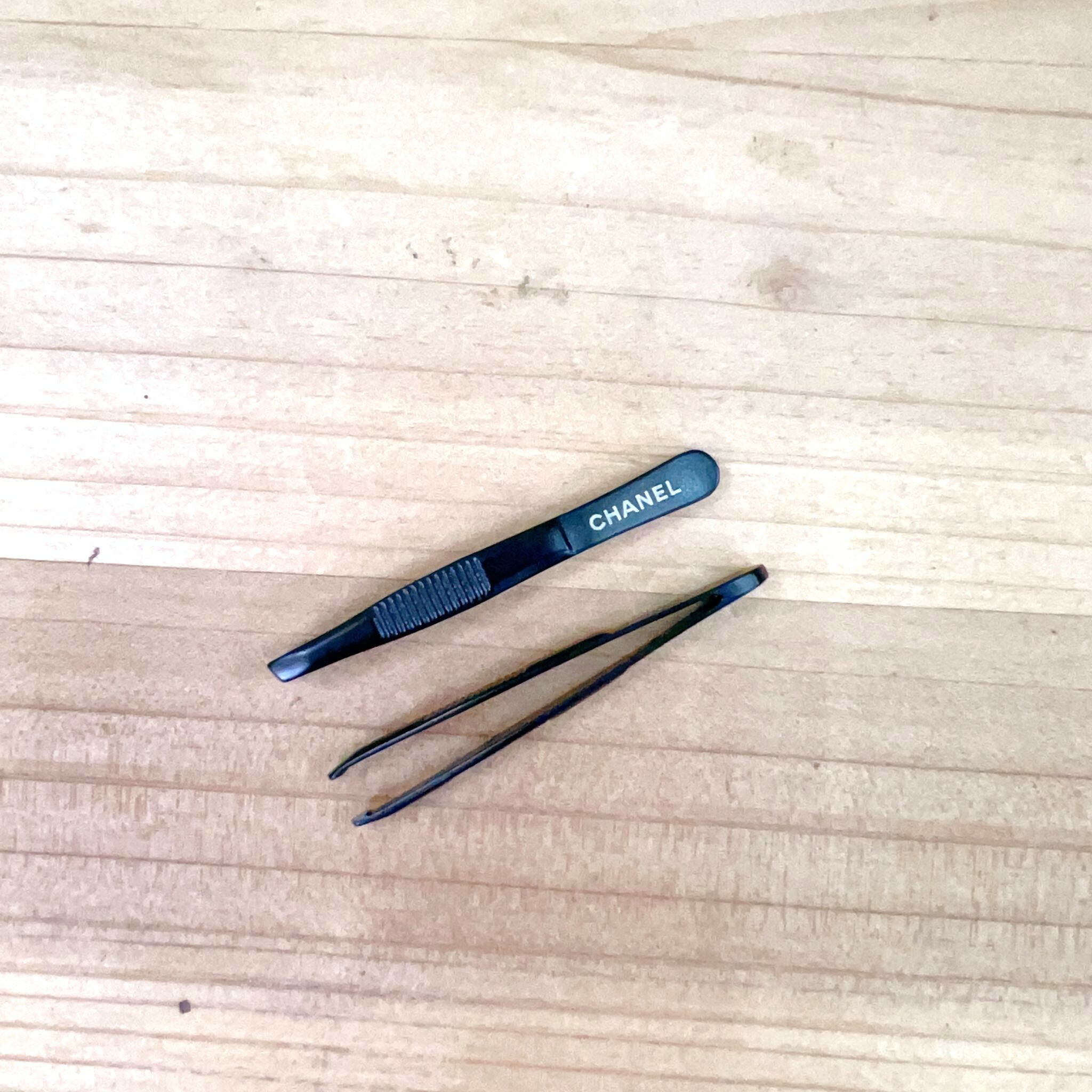 CHANEL 眉鉗