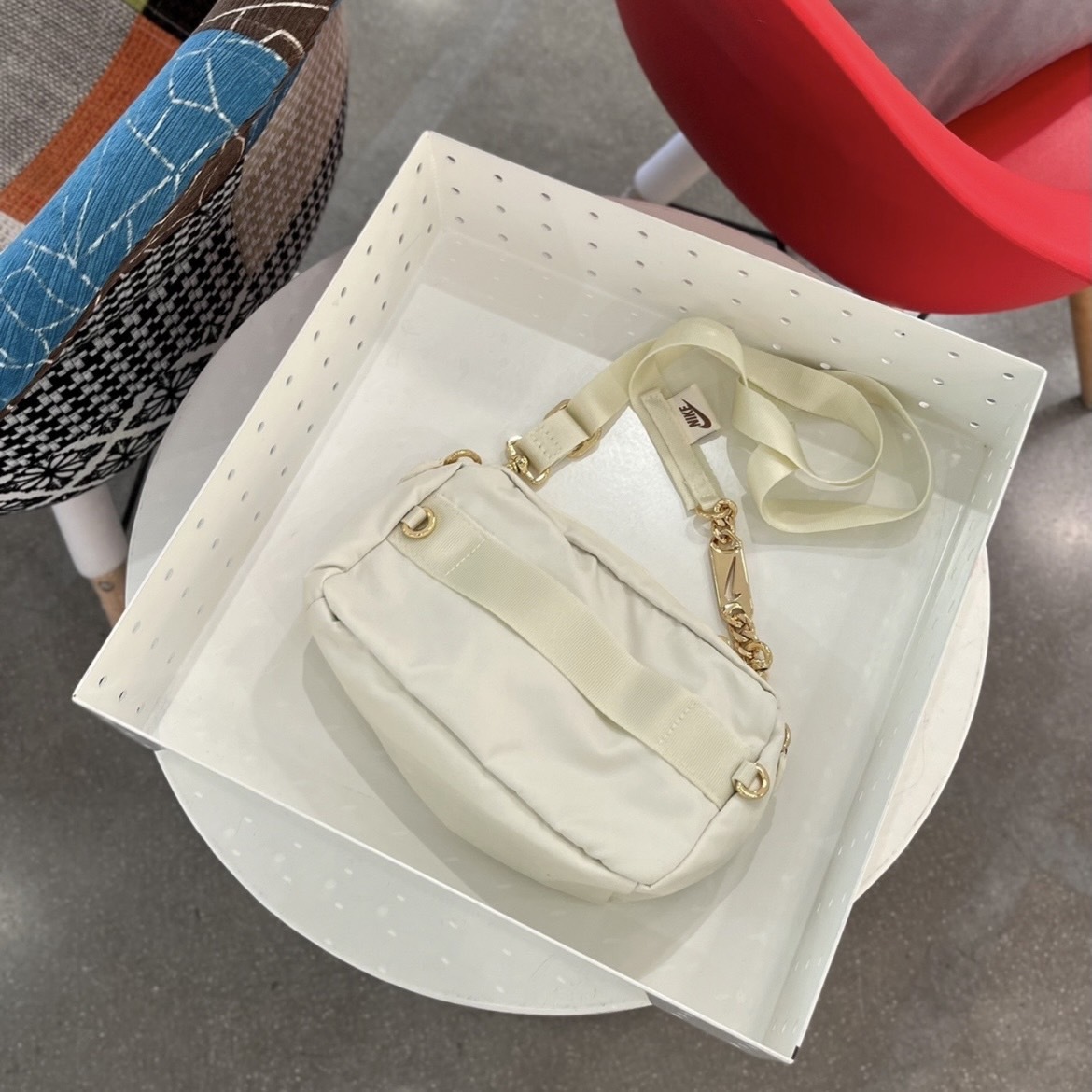 Nike NSW Futura Luxe 米色 斜背包 多功能 腰包 手拿包 雙拉鍊 CW9304-113