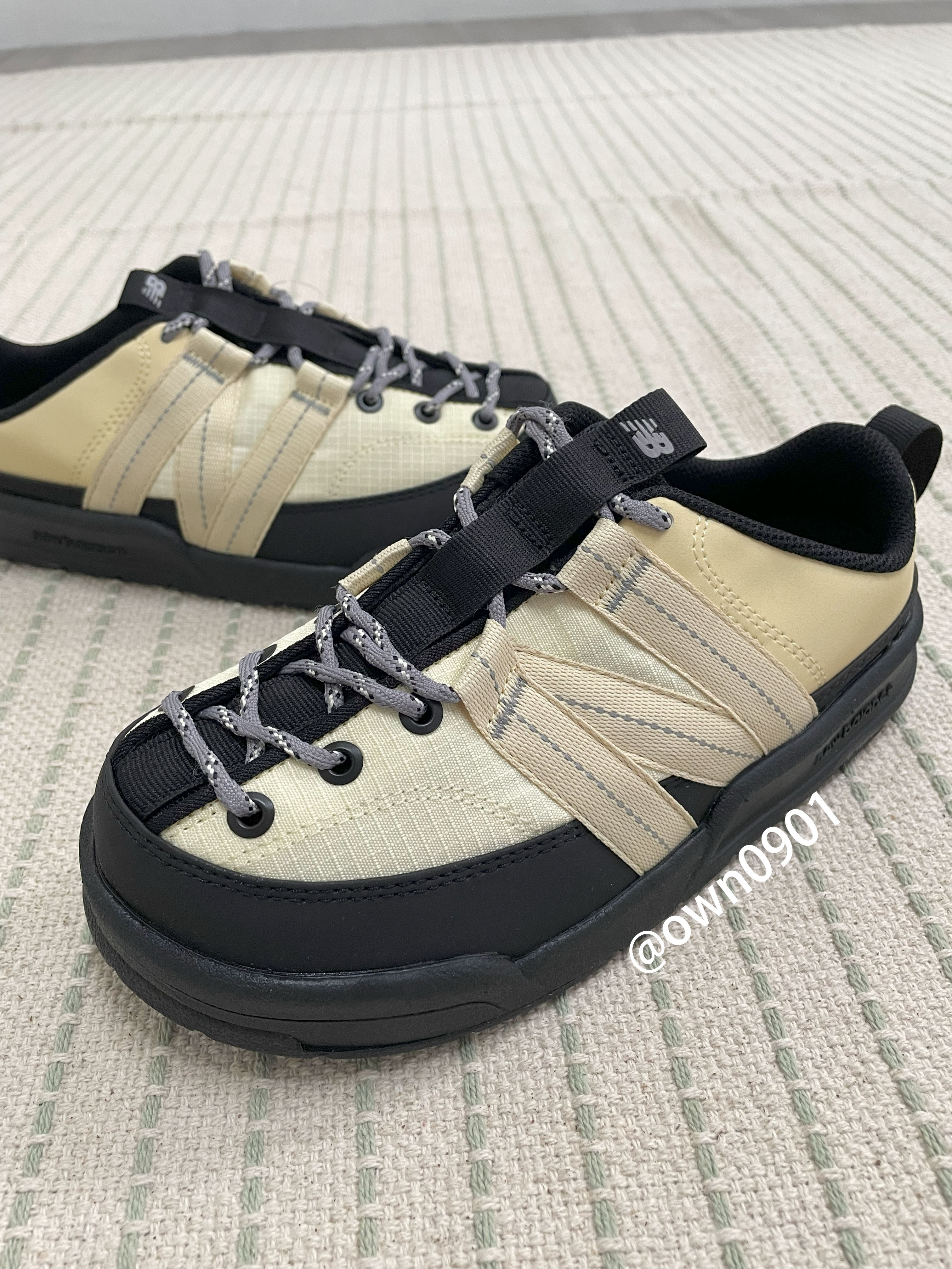 New Balance 穆勒鞋 懶人鞋 麵包鞋 Q版 大頭 寬頭 大N 國外限定 SD3205 黑色 紫羅蘭 白灰 灰粉 奶油黃 SD3205BB3 SD3205IB3 SD3205BY3 SD3205LG3 SD3205LY3