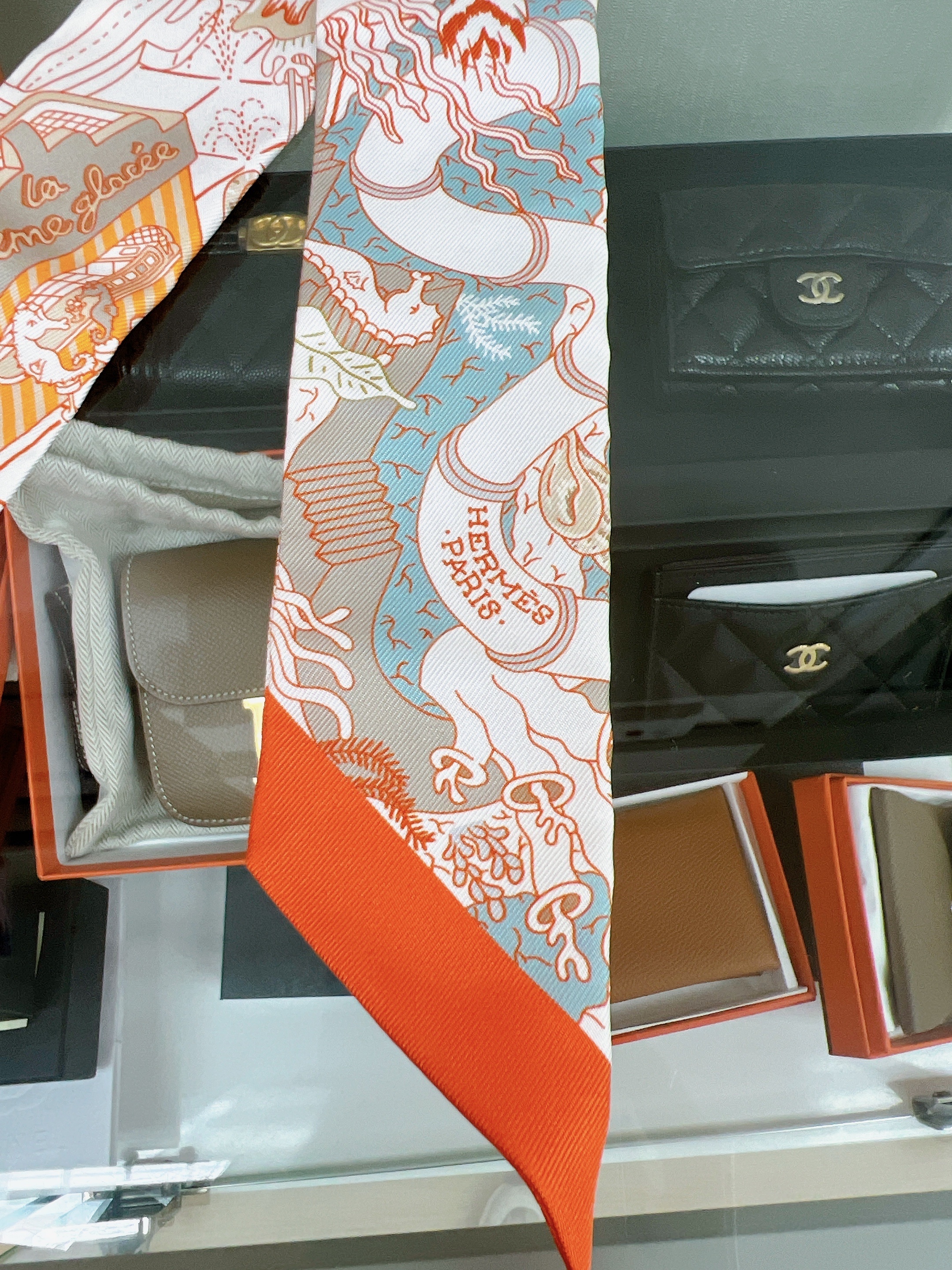 *Unused* Hermes twilly (splash park/ orange)