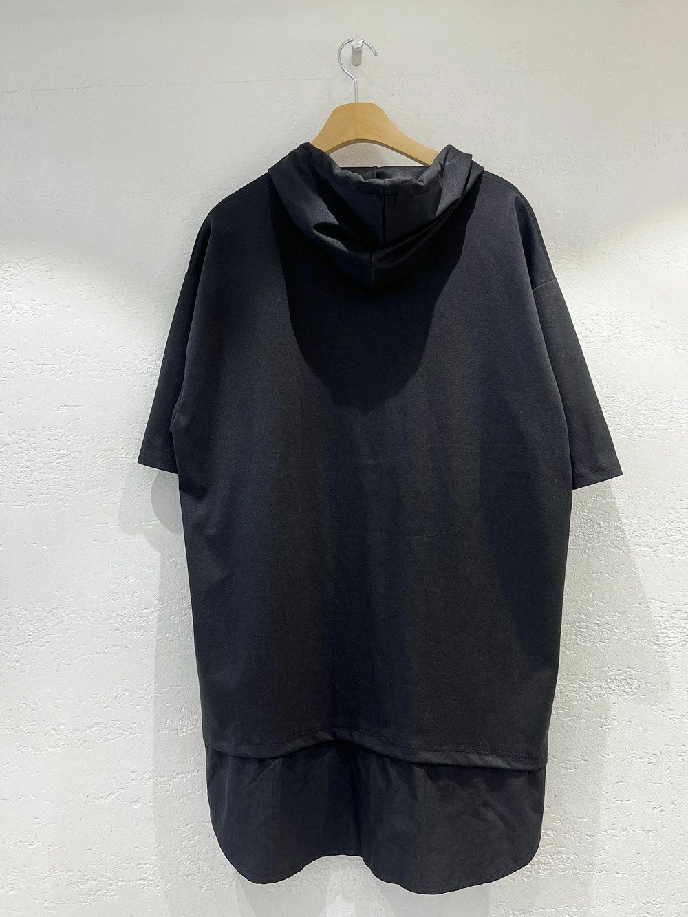 淨色假兩件連帽短袖Tee 10.GVTY-0127T