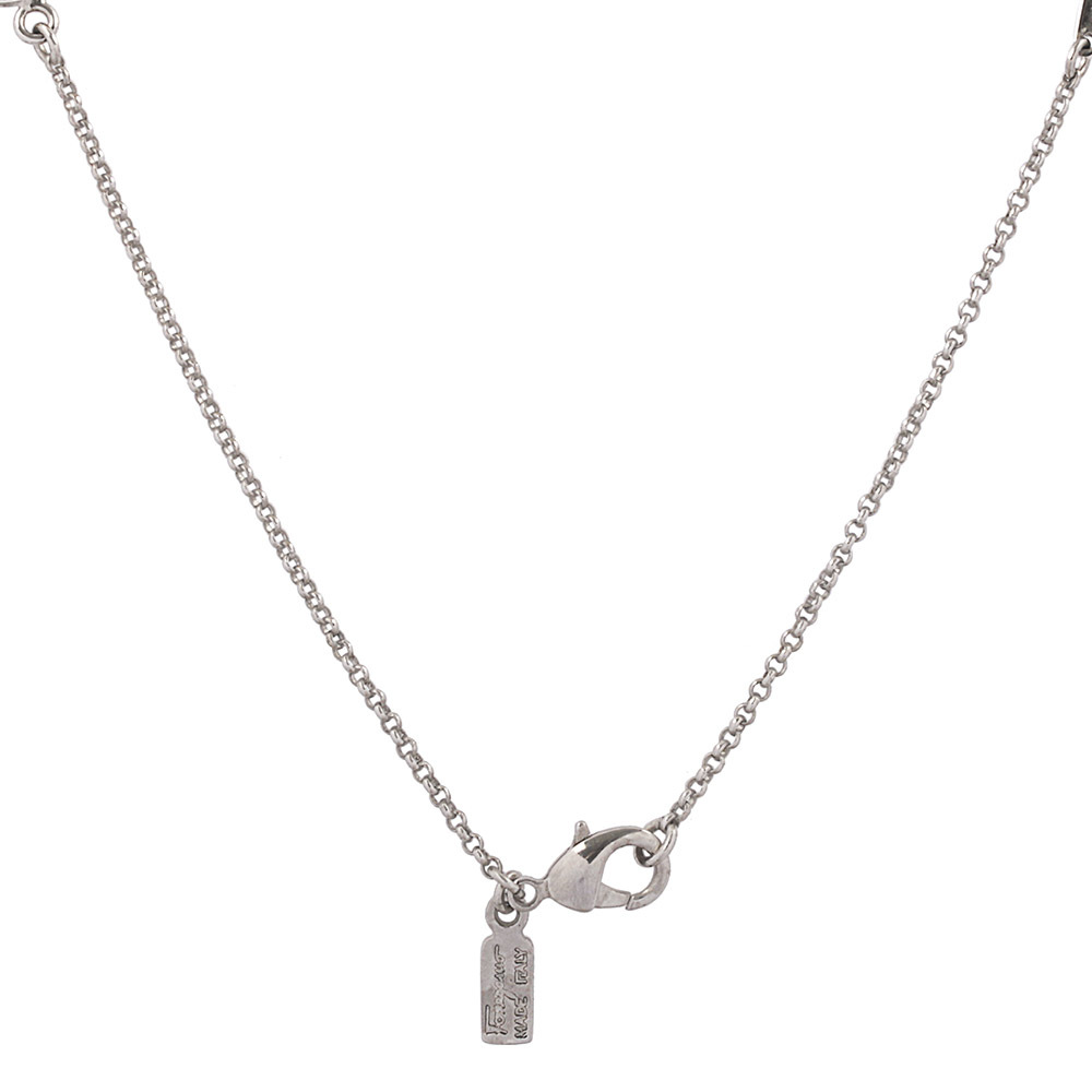 【Salvatore Ferragamo】Gancini 圓形標誌及玻璃珍珠墜飾項鍊(銀色) SF42000004