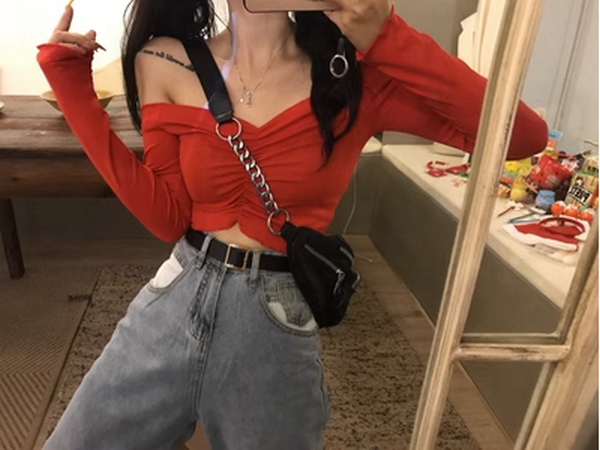 Ear Trim Straight Neck Off-the-Shoulder Cropped Long Sleeve Top T-Shirt (Red) (Size: One Size)