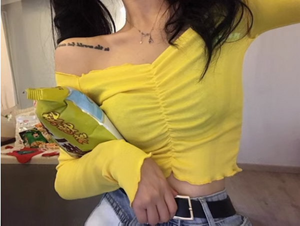 Short Short Long-Sleeved Top T-Shirt with Straight Neck Straight Neck (Yellow) (Size: One Size)